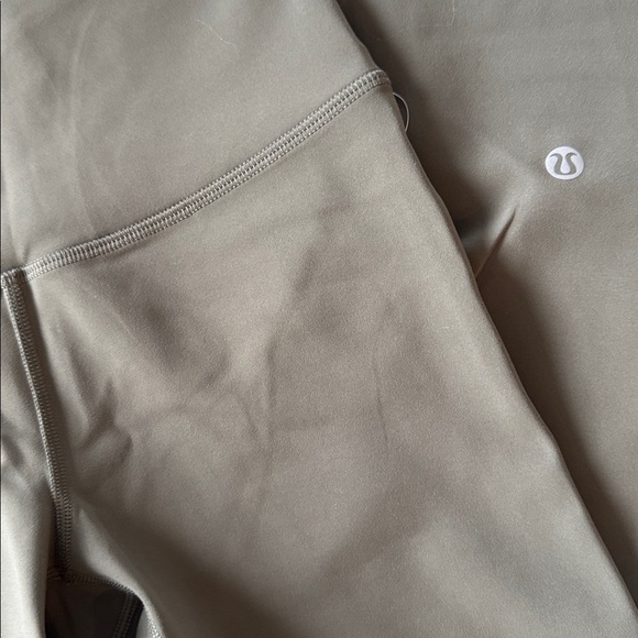 Lululemon wunder Train  High Rise 23” size 6 - Picture 5 of 8